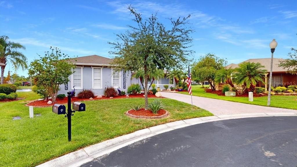 Active With Contract: $408,900 (3 beds, 2 baths, 2141 Square Feet)