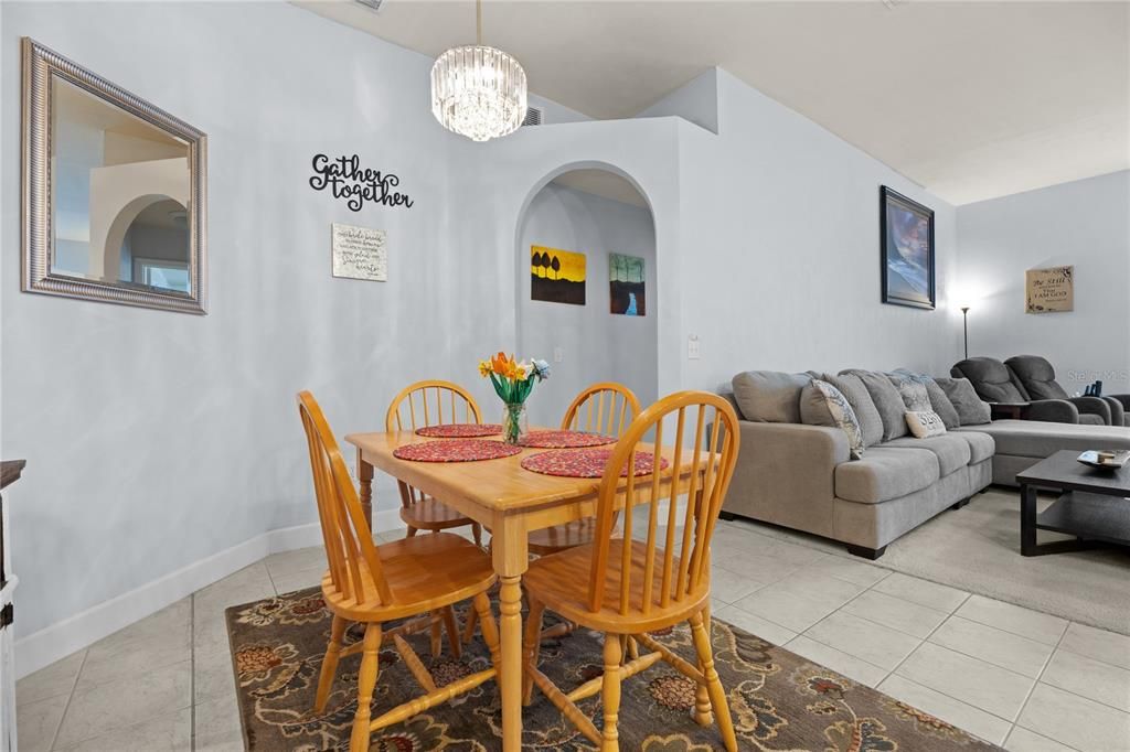 Active With Contract: $295,000 (3 beds, 2 baths, 1418 Square Feet)