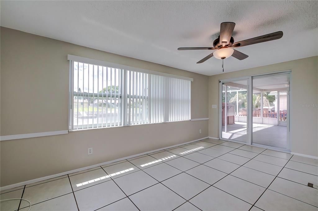 For Sale: $314,900 (3 beds, 2 baths, 1440 Square Feet)