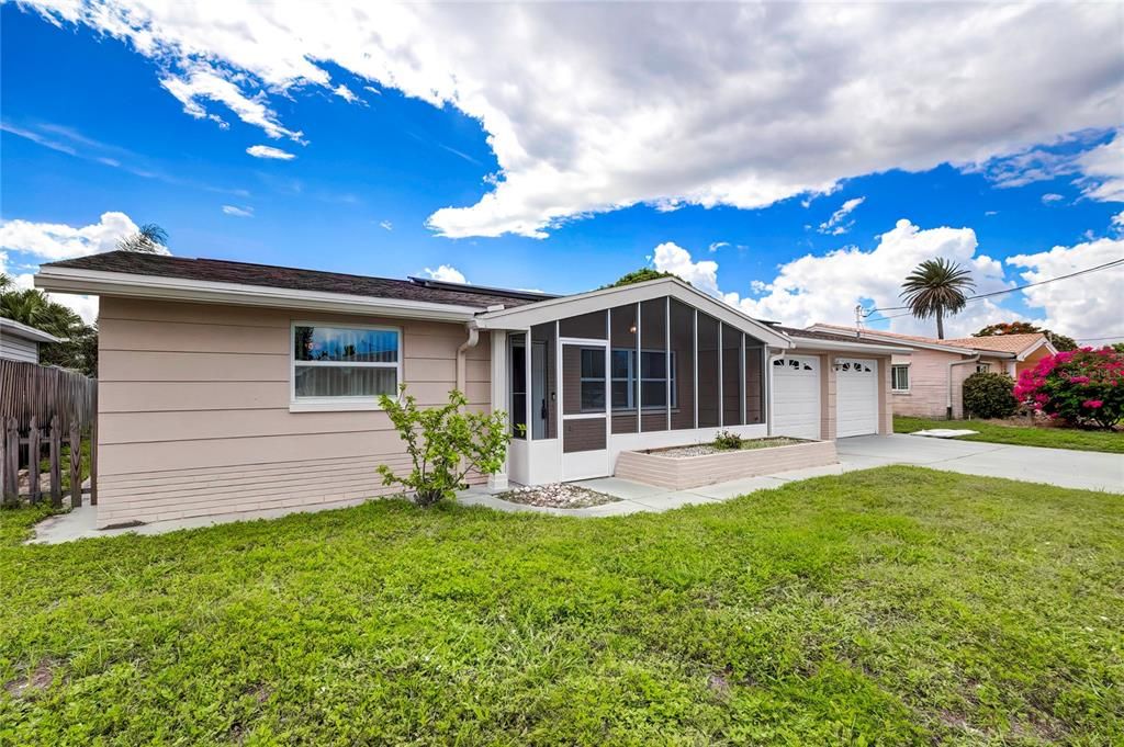 For Sale: $314,900 (3 beds, 1 baths, 1440 Square Feet)