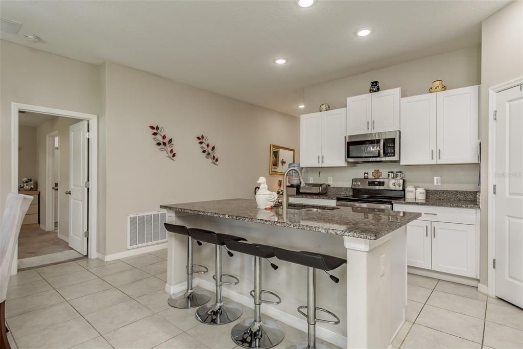 For Sale: $345,000 (3 beds, 2 baths, 1548 Square Feet)