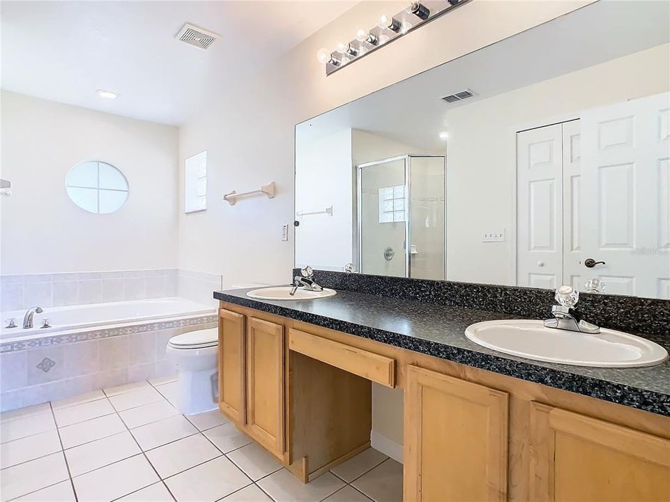 For Sale: $339,000 (3 beds, 2 baths, 1474 Square Feet)