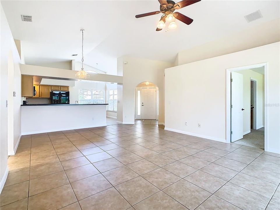 For Sale: $339,000 (3 beds, 2 baths, 1474 Square Feet)