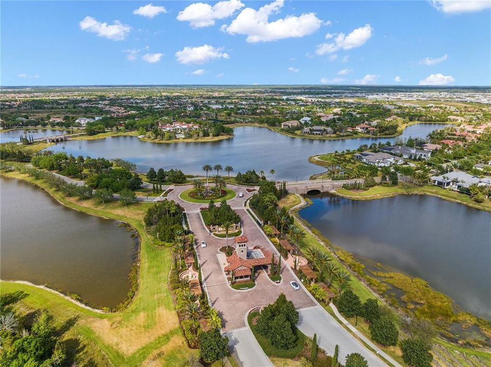 For Sale: $2,690,000 (3 beds, 3 baths, 4484 Square Feet)