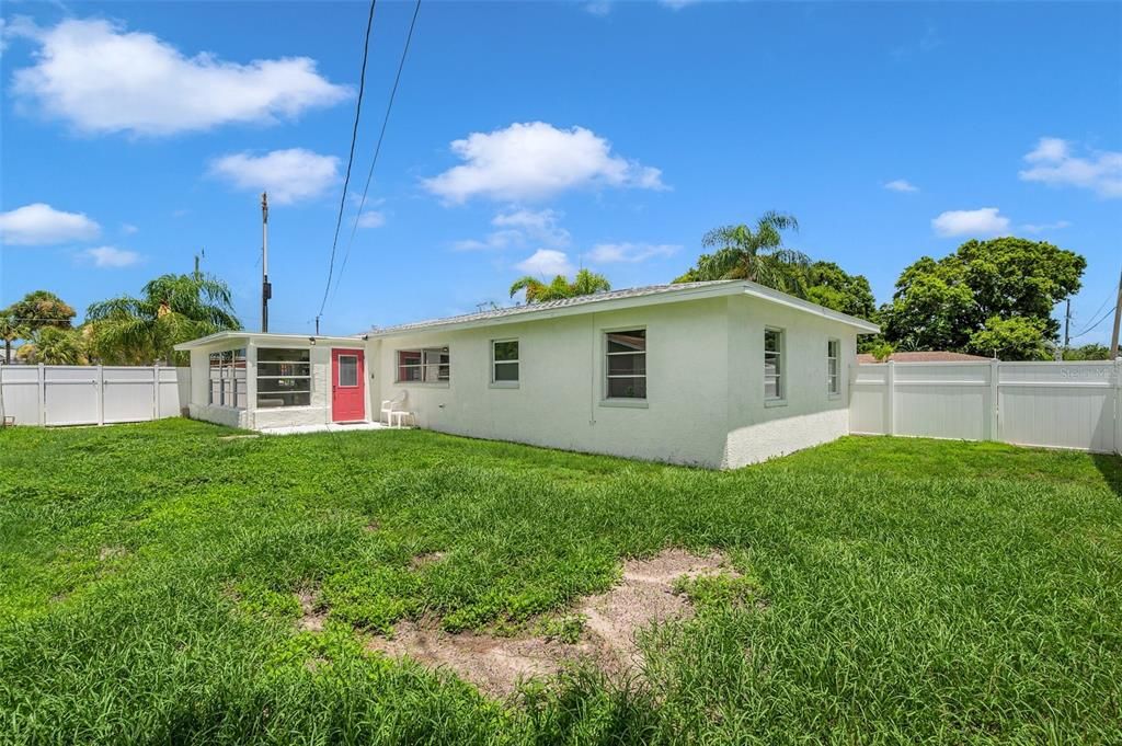 For Sale: $410,000 (3 beds, 1 baths, 1616 Square Feet)