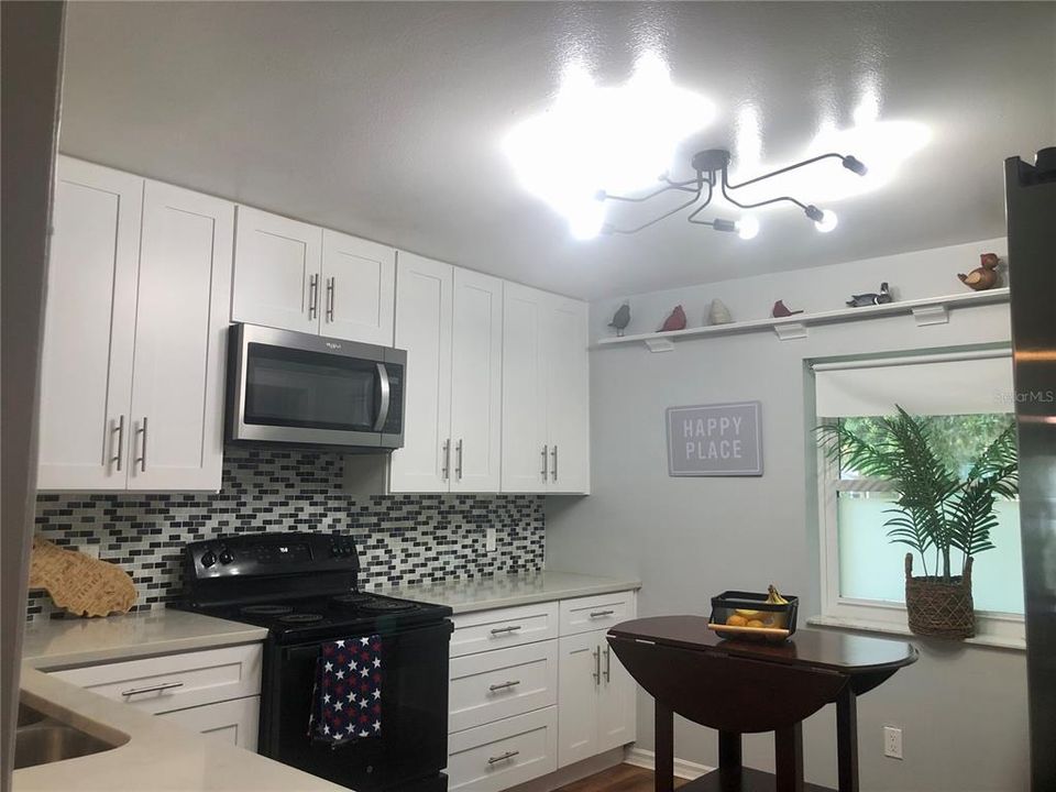 For Sale: $315,000 (2 beds, 2 baths, 1225 Square Feet)