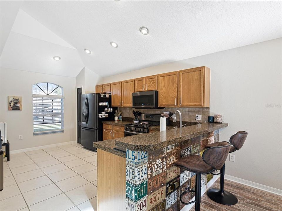 Breakfast Bar to Kitchen