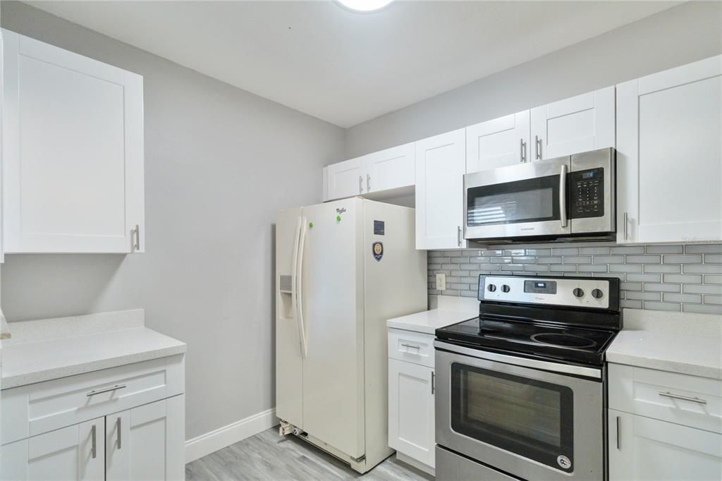 For Sale: $260,000 (3 beds, 2 baths, 1200 Square Feet)