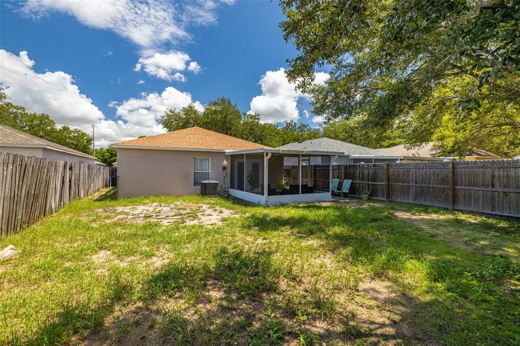 For Sale: $350,000 (3 beds, 2 baths, 1179 Square Feet)