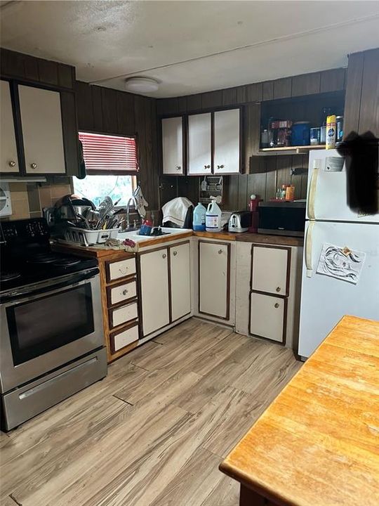 For Sale: $74,000 (2 beds, 2 baths, 720 Square Feet)