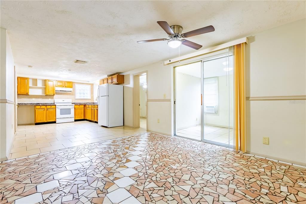 For Sale: $229,000 (3 beds, 1 baths, 960 Square Feet)