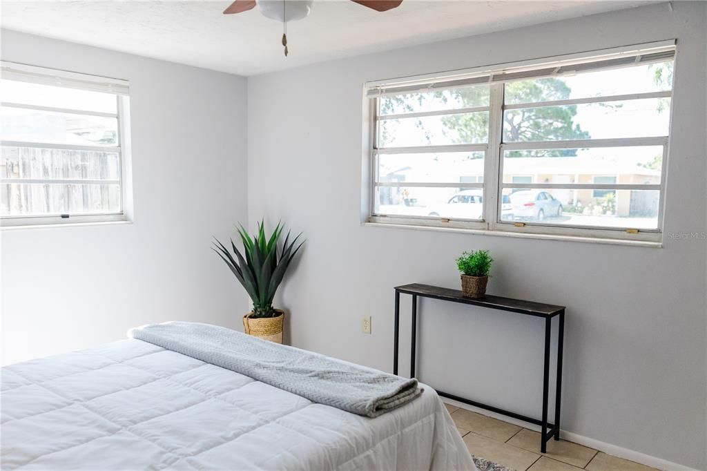 For Sale: $229,000 (3 beds, 1 baths, 960 Square Feet)