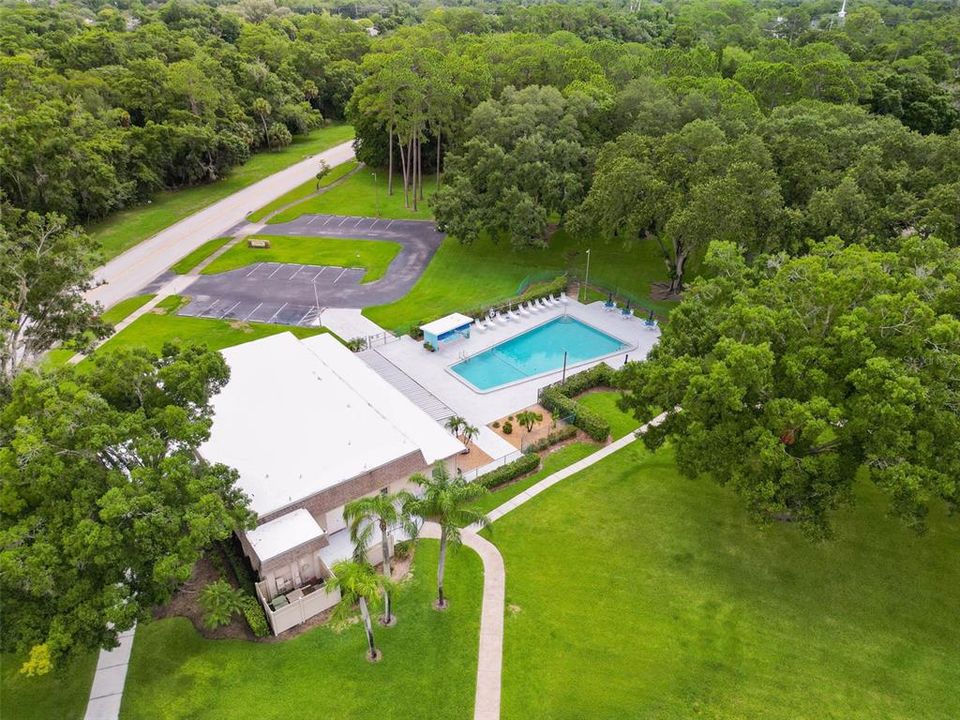 COMMUNITY CLUBHOUSE AND POOL