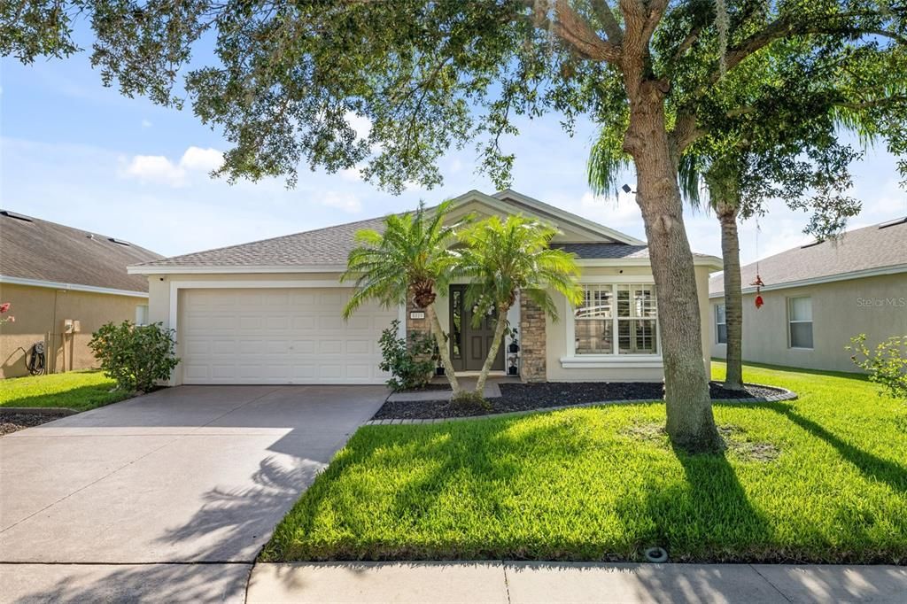 For Sale: $439,900 (3 beds, 2 baths, 1814 Square Feet)