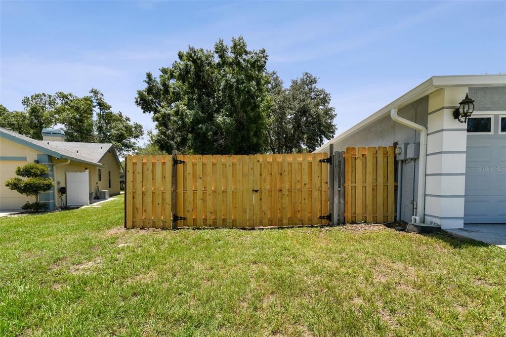 Active With Contract: $475,000 (3 beds, 2 baths, 1972 Square Feet)