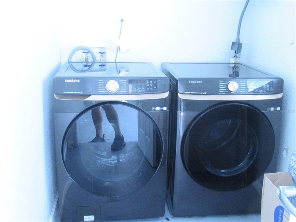 Laundry washer and dryer