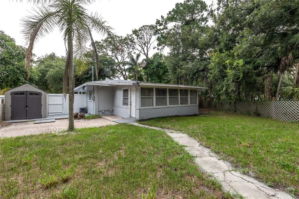 For Sale: $329,900 (3 beds, 1 baths, 1263 Square Feet)