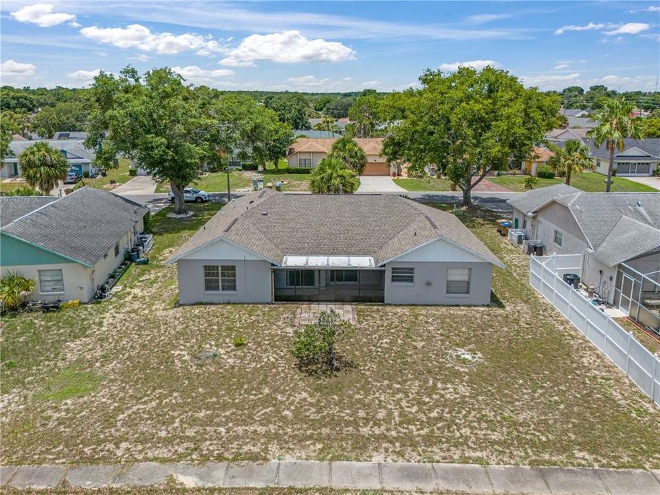 For Sale: $399,999 (3 beds, 2 baths, 1971 Square Feet)