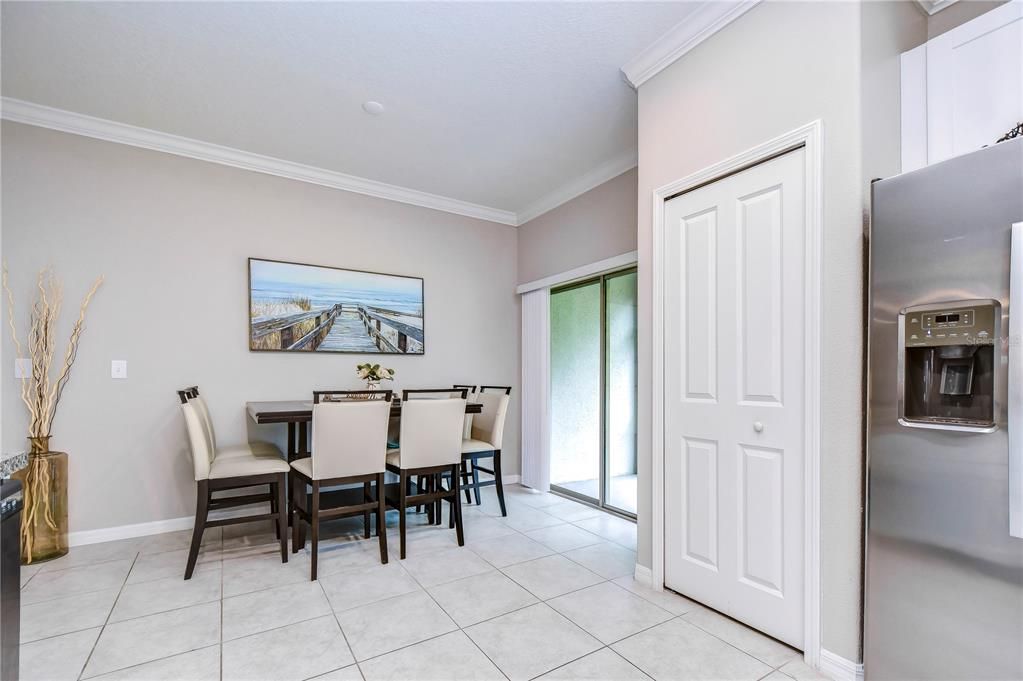 For Sale: $303,900 (2 beds, 2 baths, 1559 Square Feet)