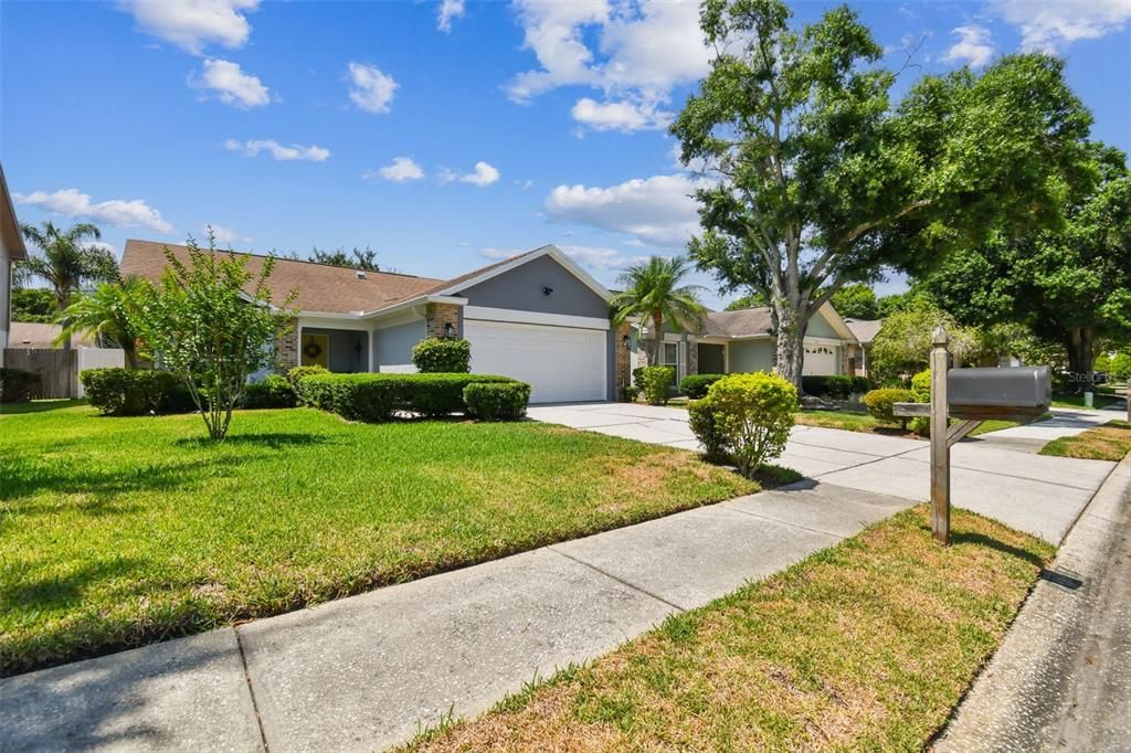 Active With Contract: $450,000 (3 beds, 2 baths, 1380 Square Feet)