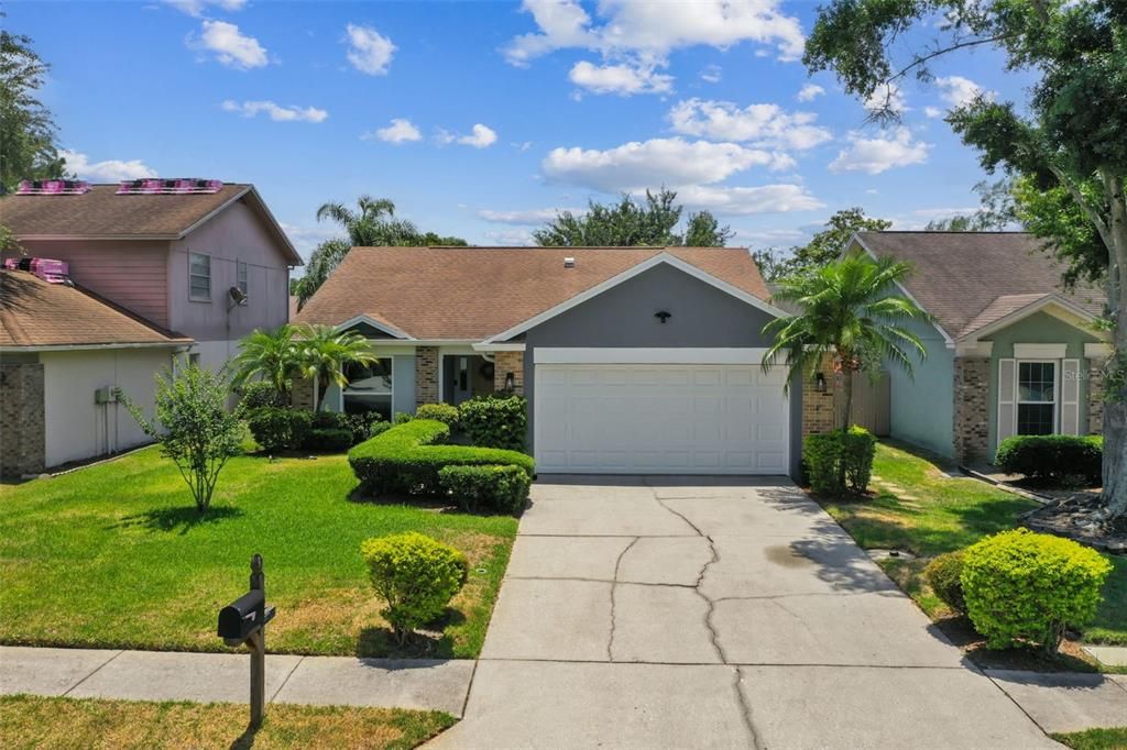 Active With Contract: $450,000 (3 beds, 2 baths, 1380 Square Feet)