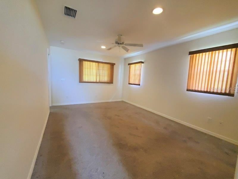 For Rent: $2,200 (3 beds, 2 baths, 1659 Square Feet)