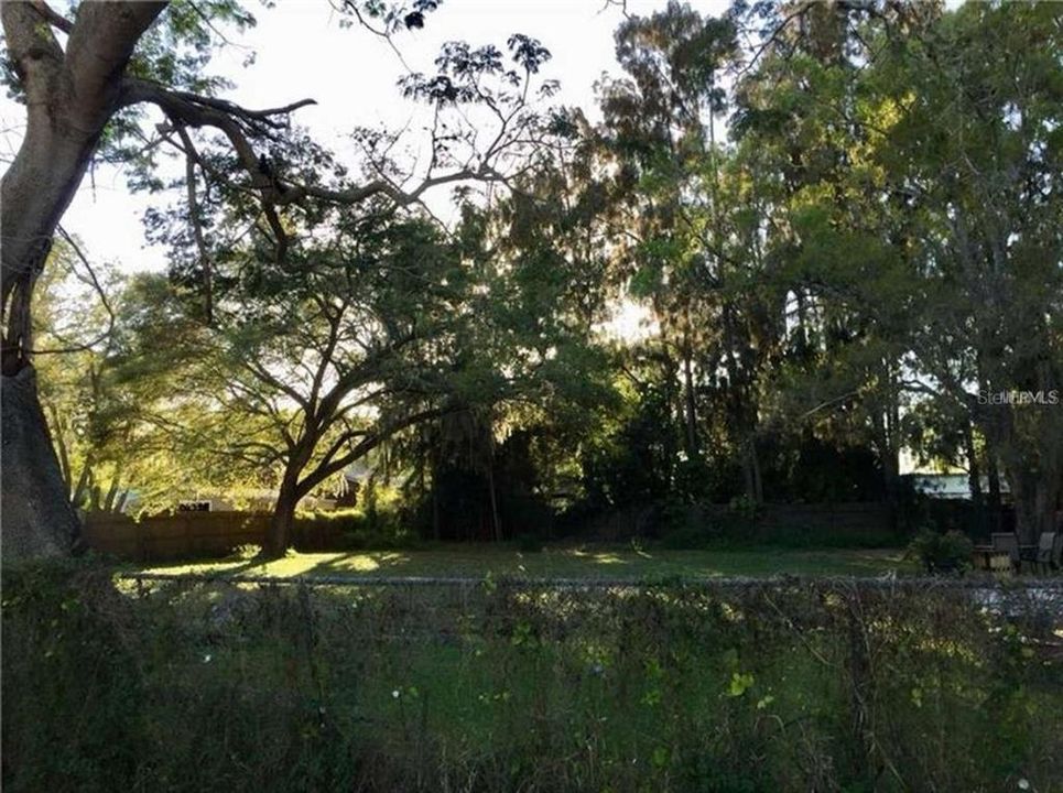 En Venta: $295,000 (0.24 acres)