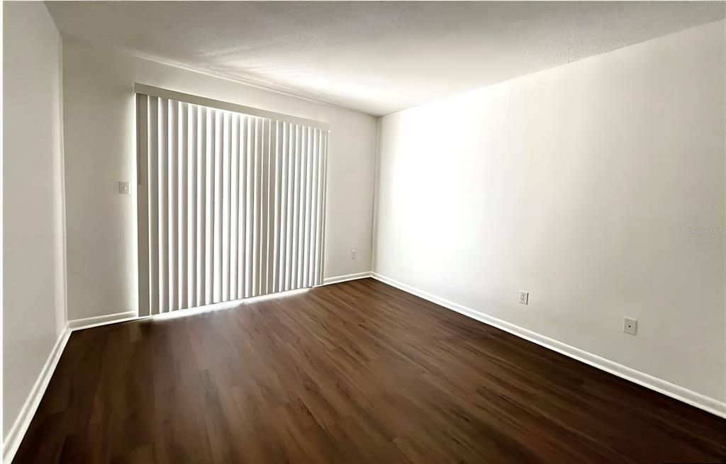 For Rent: $2,000 (2 beds, 1 baths, 857 Square Feet)