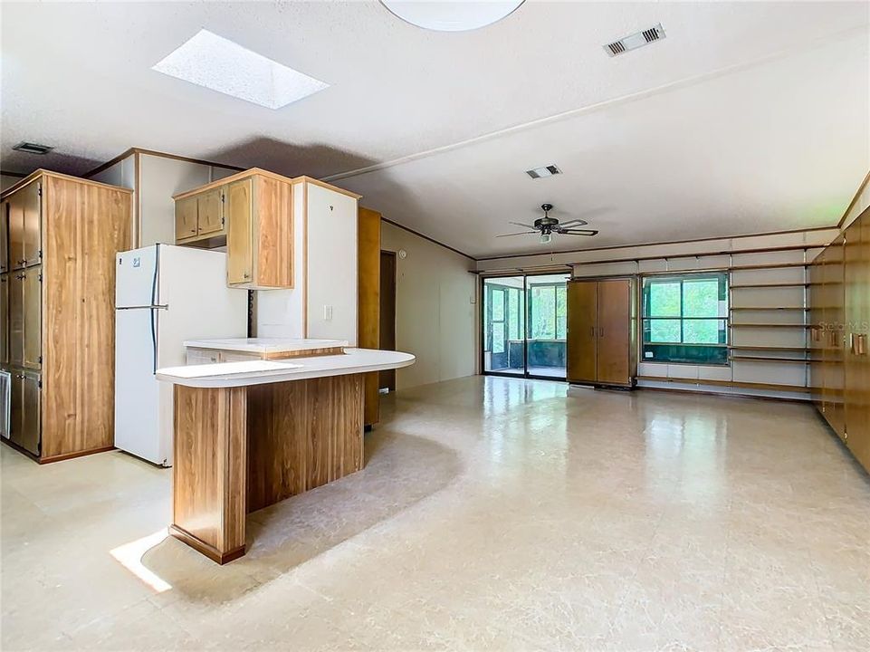 Great room open to kitchen & dining area