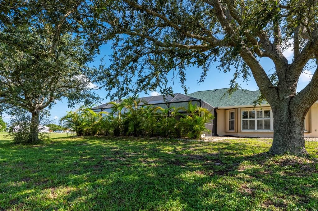 For Sale: $580,000 (3 beds, 2 baths, 2072 Square Feet)