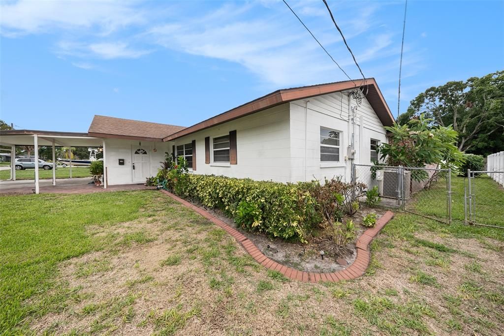 For Sale: $499,000 (3 beds, 2 baths, 2440 Square Feet)