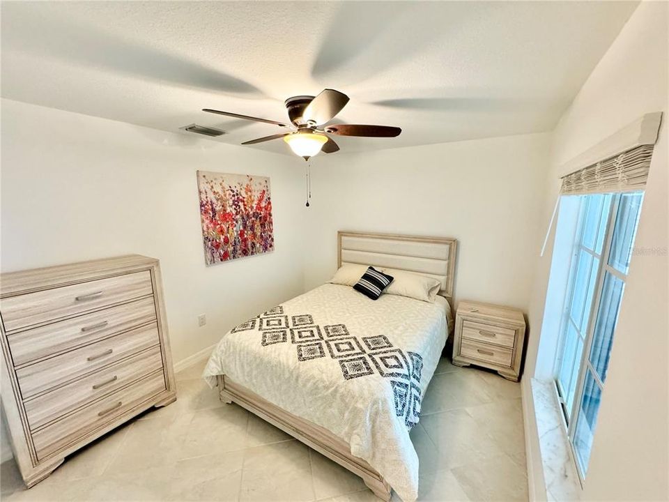 For Rent: $2,500 (2 beds, 2 baths, 1366 Square Feet)