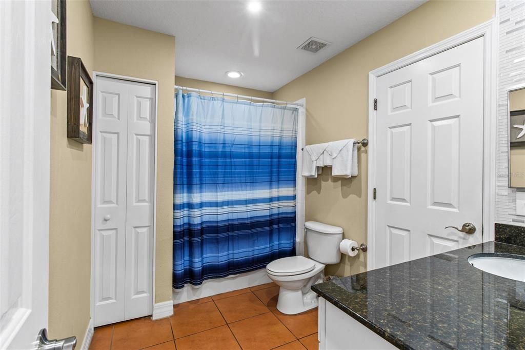For Sale: $469,000 (2 beds, 1 baths, 771 Square Feet)