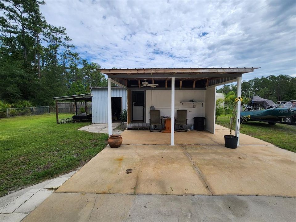 Active With Contract: $170,000 (3 beds, 2 baths, 1392 Square Feet)