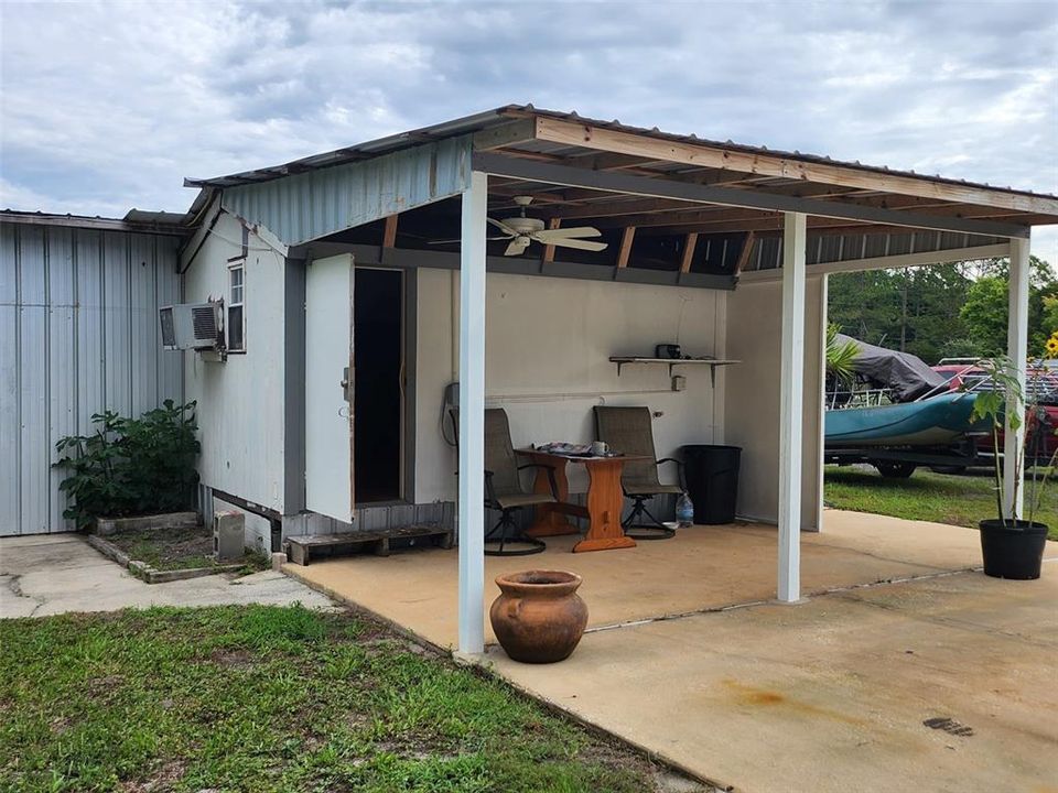 Active With Contract: $170,000 (3 beds, 2 baths, 1392 Square Feet)