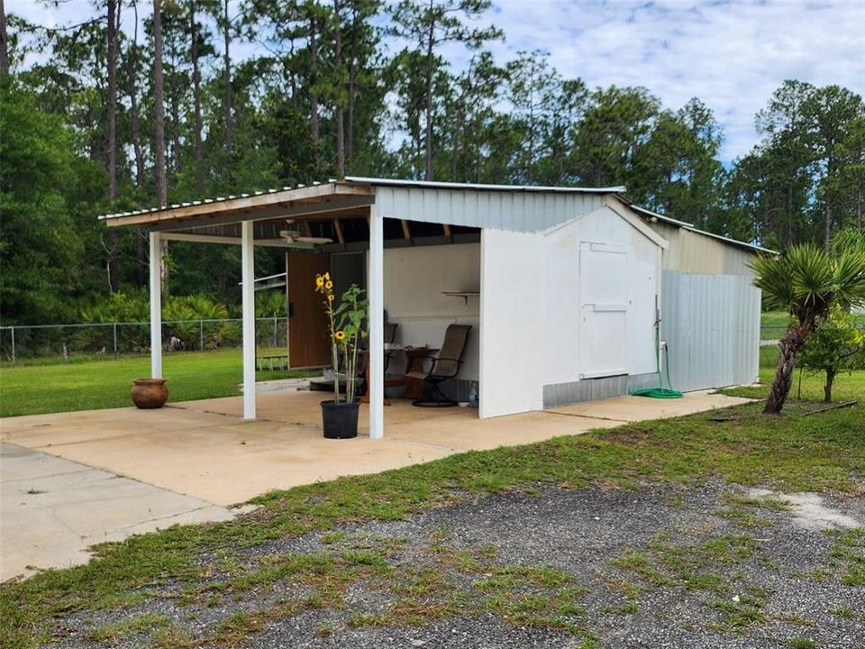 Active With Contract: $170,000 (3 beds, 2 baths, 1392 Square Feet)