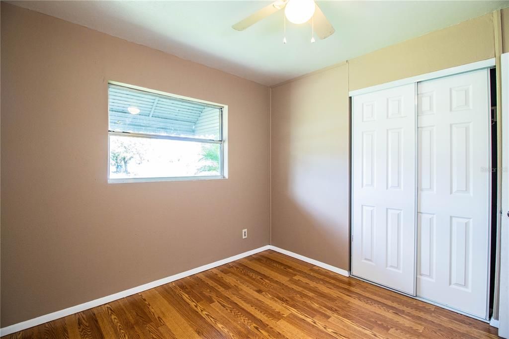 For Sale: $240,000 (3 beds, 1 baths, 1008 Square Feet)