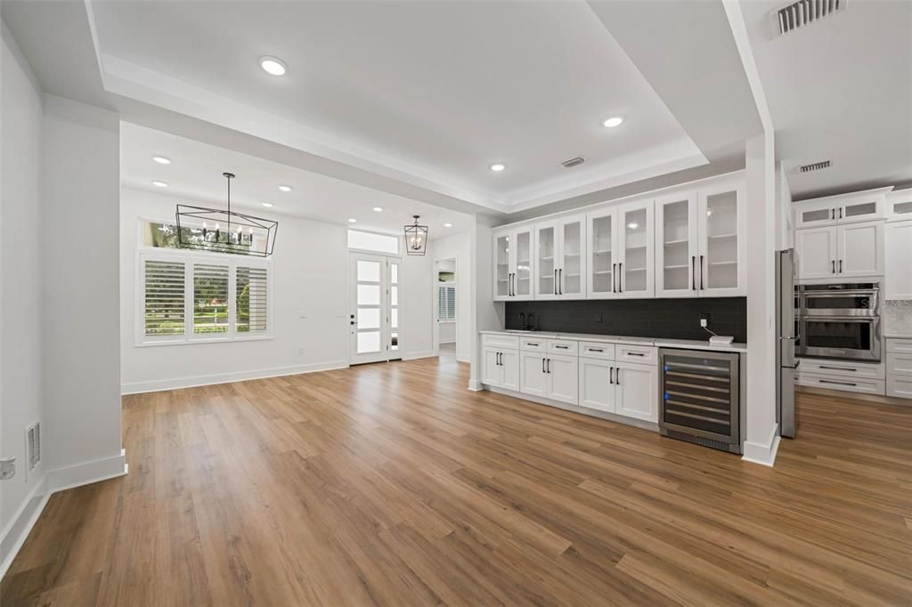 living room and dinning room combo