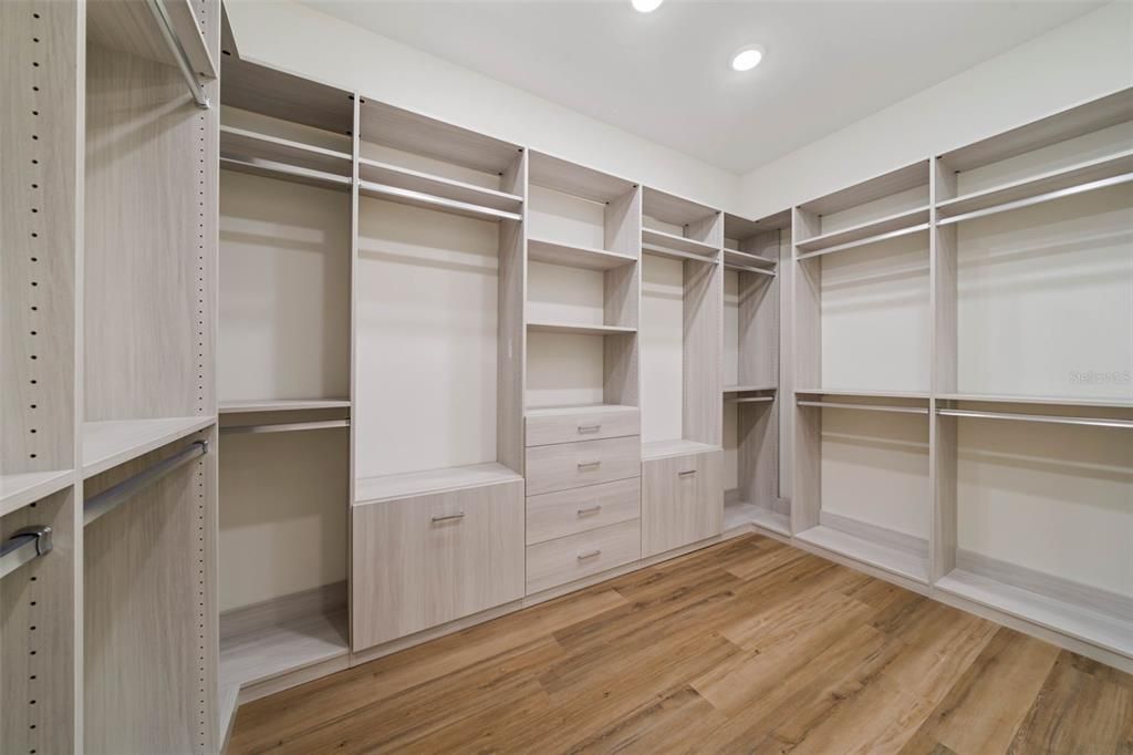 Master Suite walk-in closet