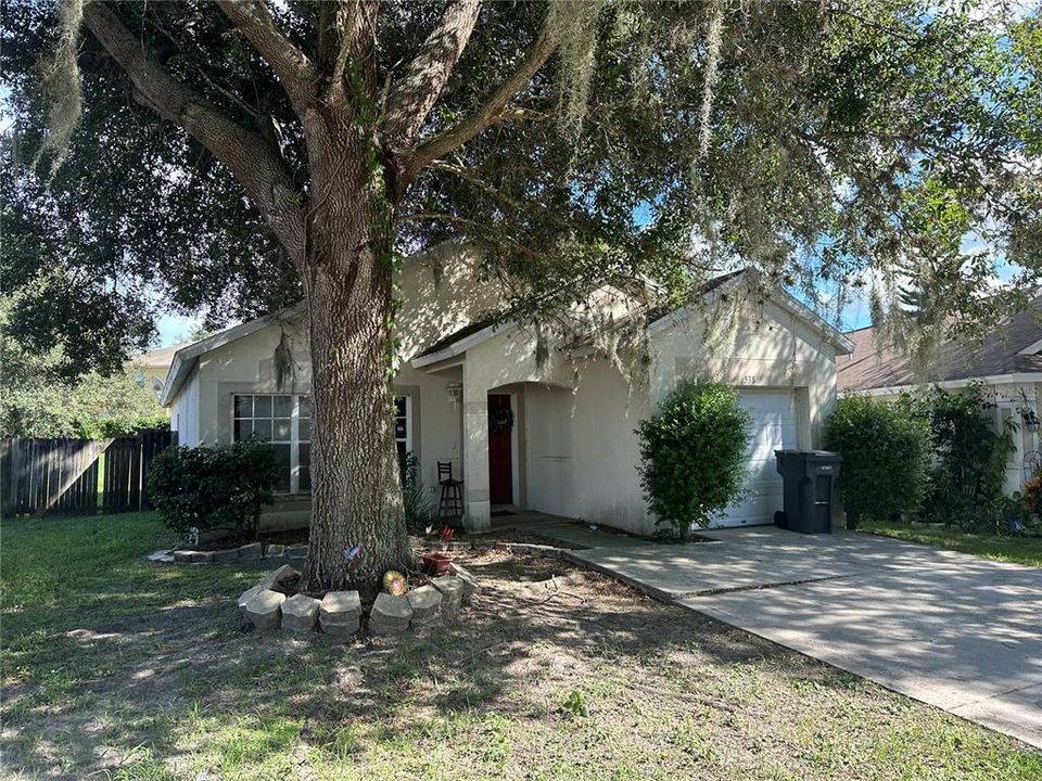 For Sale: $310,000 (3 beds, 2 baths, 1218 Square Feet)