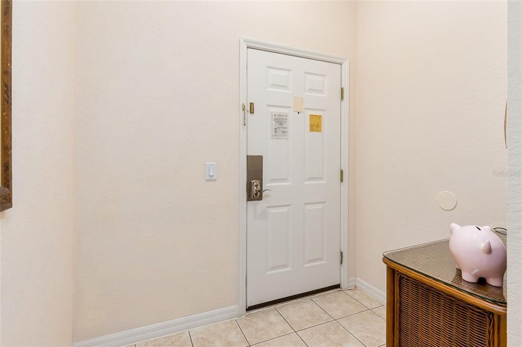 Active With Contract: $195,000 (2 beds, 2 baths, 1173 Square Feet)