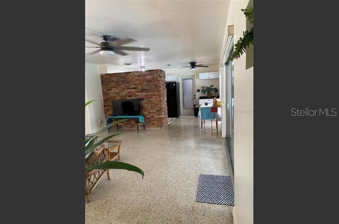 For Rent: $2,750 (2 beds, 2 baths, 1000 Square Feet)