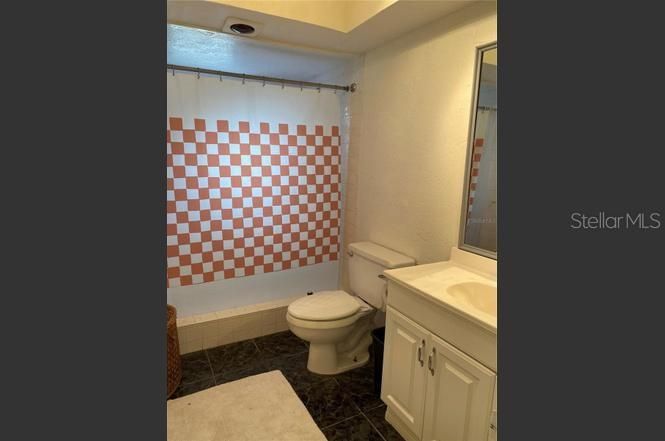 For Rent: $2,750 (2 beds, 2 baths, 1000 Square Feet)