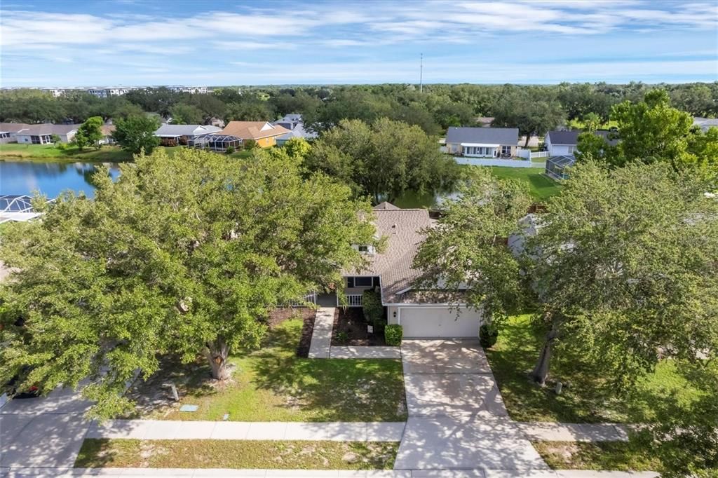 Active With Contract: $399,000 (4 beds, 2 baths, 1606 Square Feet)