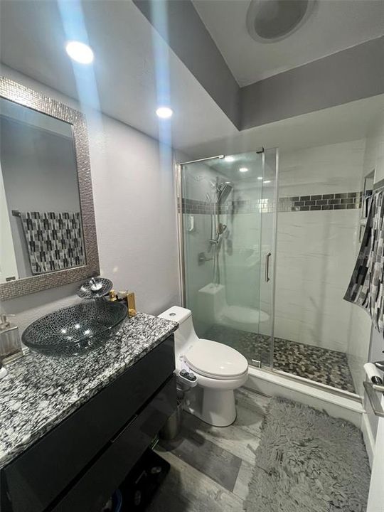 出租: $2,500 (3 贝兹, 2 浴室, 1550 平方英尺)