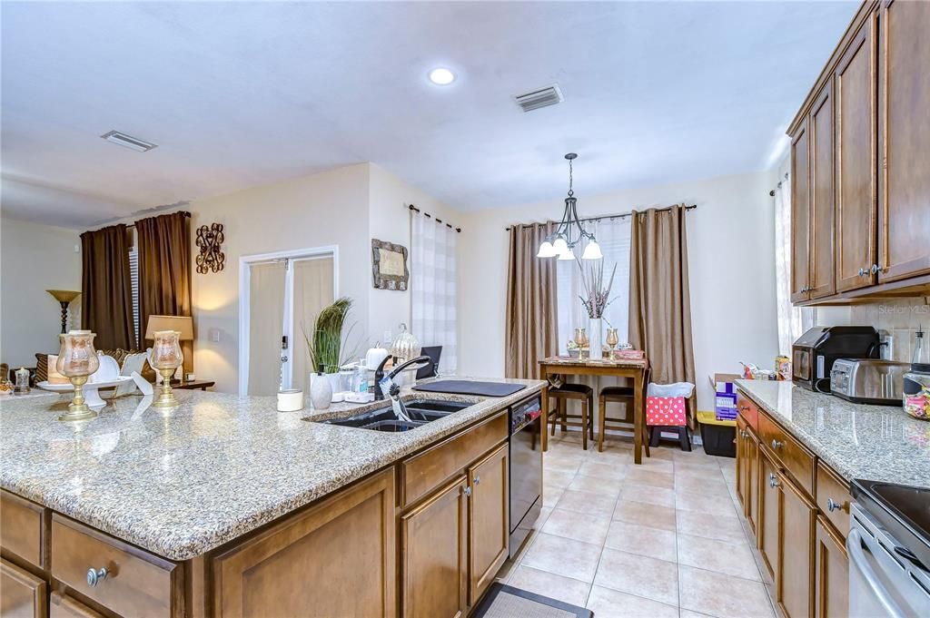 Active With Contract: $2,695 (4 beds, 3 baths, 2732 Square Feet)