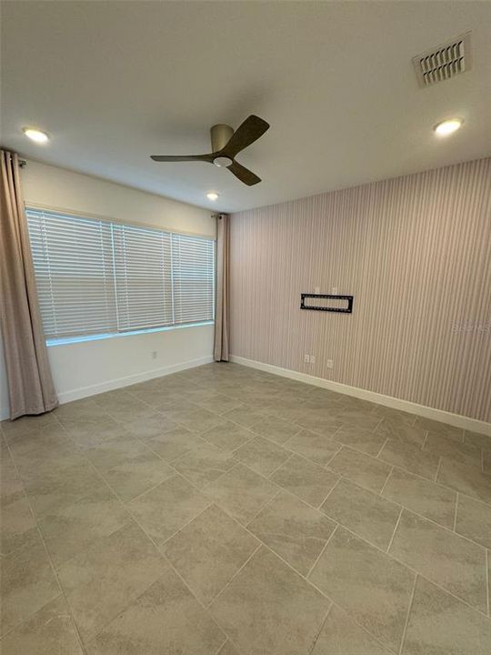 For Rent: $3,590 (3 beds, 2 baths, 1638 Square Feet)