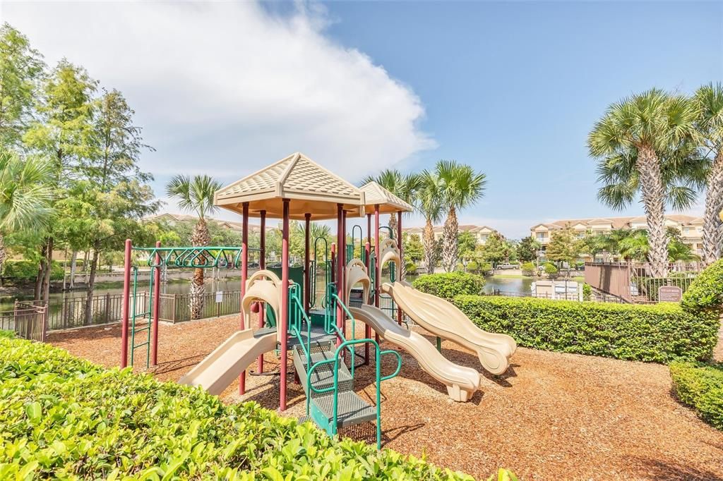 Active With Contract: $475,000 (3 beds, 3 baths, 2116 Square Feet)