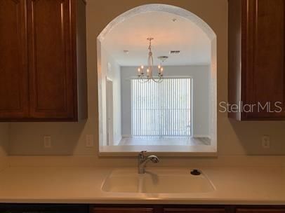 Active With Contract: $1,950 (3 beds, 2 baths, 1247 Square Feet)