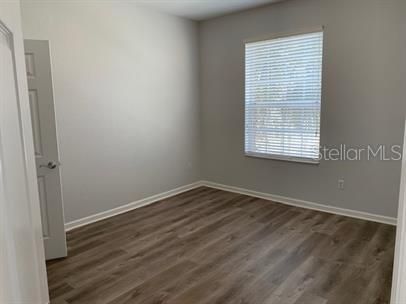 Active With Contract: $1,950 (3 beds, 2 baths, 1247 Square Feet)